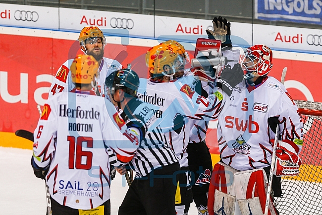 ERC Ingolstadt - Fischtown Pinguins Bremerhaven,, Eishockey, DEL, Deutsche Eishockey Liga, Preplayoff, Spiel 1, 01.03.2016