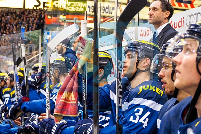 ERC Ingolstadt vs Fischtown Pinguins, Eishockey, DEL, Deutsche Eishockey Liga, Spieltag 32, 28.12.2016