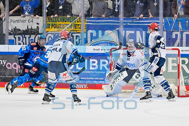 Eishockey, Herren, DEL, Saison 2025-2026, Spiel 26, ERC Ingolstadt - Schwenninger Wild Wings, 07.12.2025