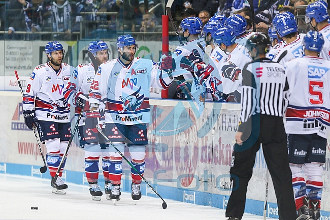 ERC Ingolstadt - Adler Mannheim, Eishockey, DEL, Deutsche Eishockey Liga, Spieltag 19, 03.11.2017