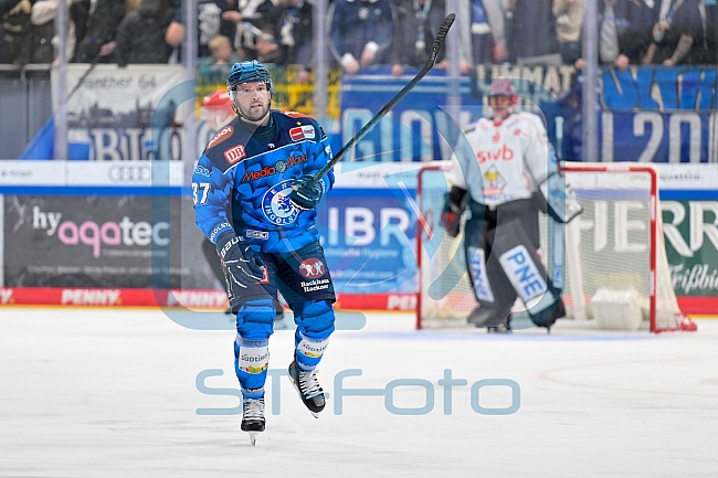 Eishockey, Herren, DEL, Saison 2025-2026, Spiel 21, ERC Ingolstadt - Pinguins Bremerhaven, 23.11.2025