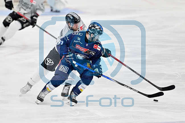 Eishockey, Herren, DEL, Saison 2024-2025, Playoffs Halbfinale, Spiel 1, ERC Ingolstadt - Kölner Haie, 02.04.2025