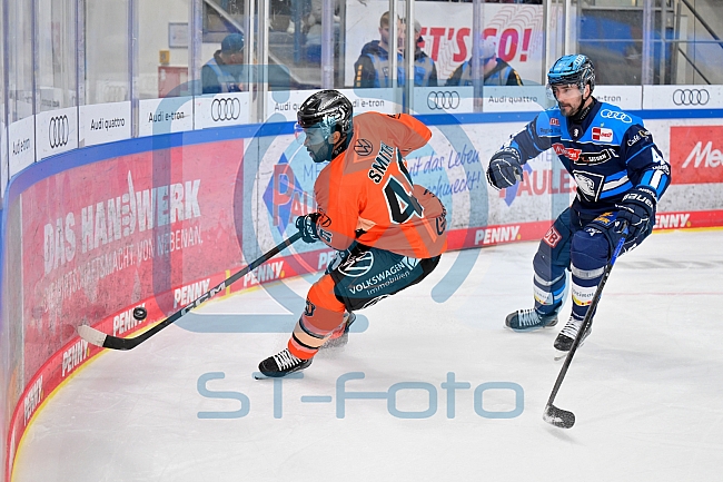 Eishockey, Herren, DEL, Saison 2025-2026, Spiel 33, ERC Ingolstadt - Grizzlys Wolfsburg, 28.12.2025