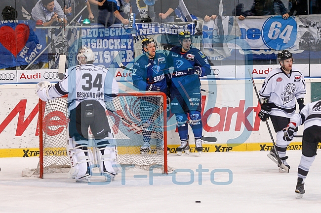 ERC Ingolstadt vs Thomas Sabo Ice Tigers, Eishockey, DEL, Deutsche Eishockey Liga, Spieltag 32, 30.12.2015 Foto: Oliver Strisch / st-foto.de