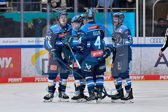 Eishockey, Herren, DEL, Saison 2025-2026, Spiel 14, ERC Ingolstadt - Adler Mannheim, 26.10.2025