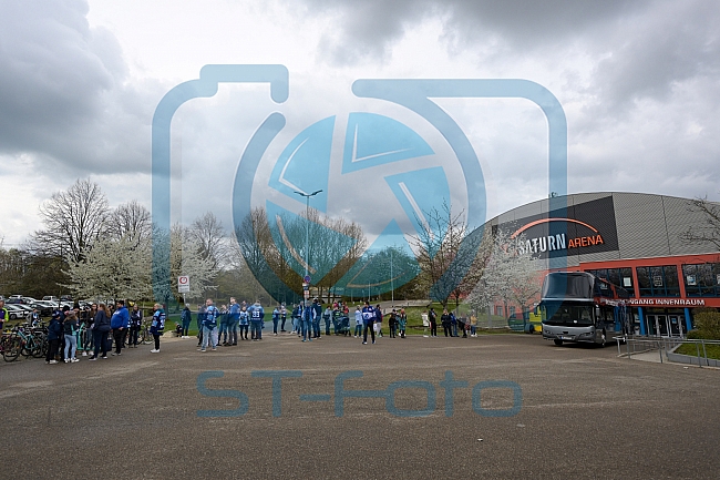 Eishockey, Herren, DEL, Saison 2022-2023, Playoff-Finale - Spiel 1, ERC Ingolstadt - Abfahrt vor Finalspiel 1, 14.04.2023