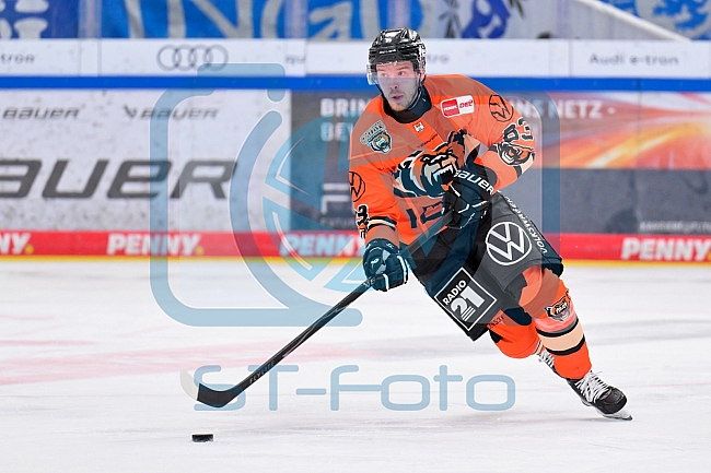 Eishockey, Herren, DEL, Saison 2025-2026, Spiel 33, ERC Ingolstadt - Grizzlys Wolfsburg, 28.12.2025