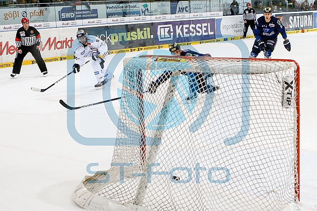ERC Ingolstadt vs Eisbaeren Berlin, Eishockey, DEL, Deutsche Eishockey Liga, Spieltag 37, 15.01.2016