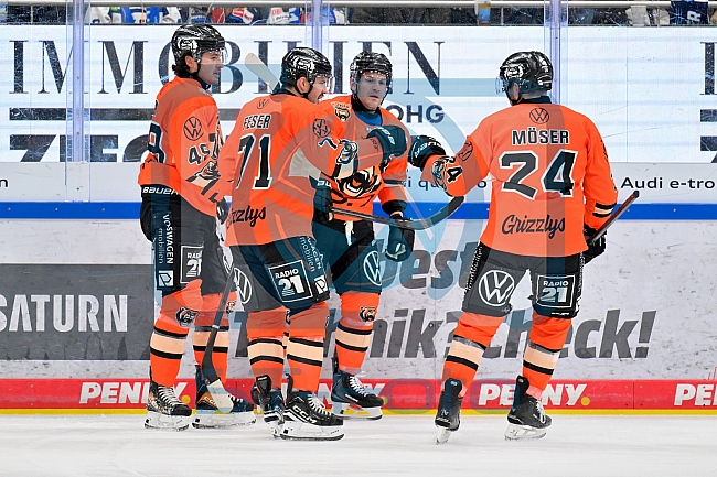 Eishockey, Herren, DEL, Saison 2025-2026, Spiel 33, ERC Ingolstadt - Grizzlys Wolfsburg, 28.12.2025