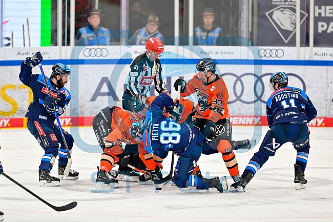 Eishockey, Herren, DEL, Saison 2025-2026, Spiel 33, ERC Ingolstadt - Grizzlys Wolfsburg, 28.12.2025