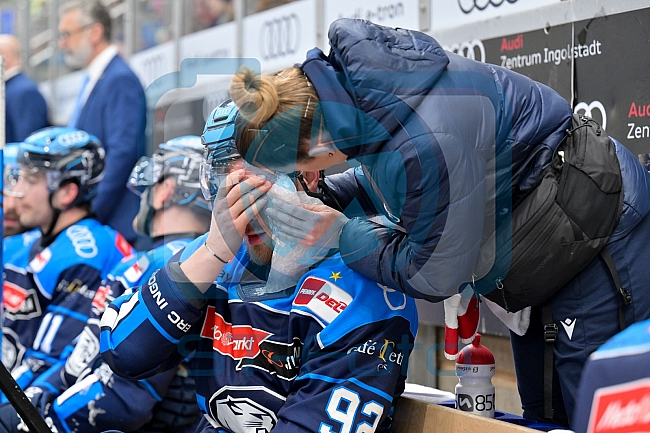 Eishockey, Herren, DEL, Saison 2025-2026, Spiel 33, ERC Ingolstadt - Grizzlys Wolfsburg, 28.12.2025