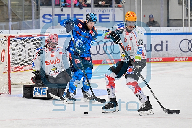 Eishockey, Herren, DEL, Saison 2025-2026, Spiel 21, ERC Ingolstadt - Pinguins Bremerhaven, 23.11.2025