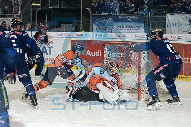 ERC Ingolstadt vs Grizzlys Wolfsburg, Eishockey, DEL, Deutsche Eishockey Liga, 18.10.2015