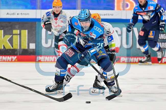 Eishockey, Herren, DEL, Saison 2025-2026, Spiel 35, ERC Ingolstadt - Pinguins Bremerhaven, 02.01.2026