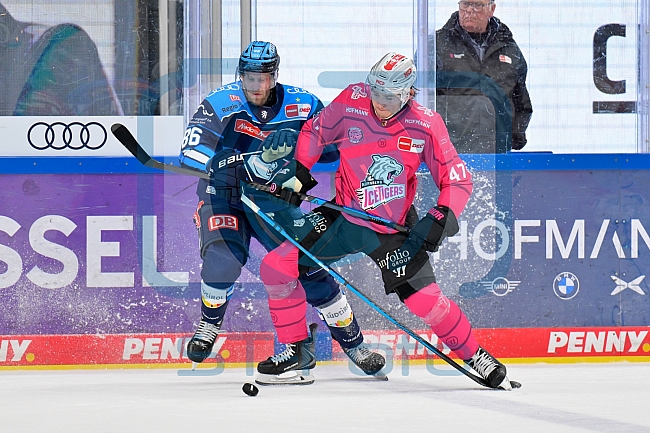 Eishockey, Herren, DEL, Saison 2025-2026, Spiel 11, ERC Ingolstadt - Nürnberg Ice Tigers, 17.10.2025