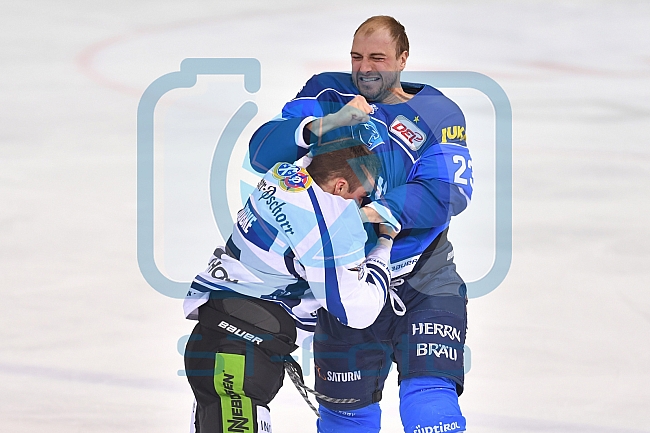 ERC Ingolstadt vs Straubing Tigers, Eishockey, DEL, Deutsche Eishockey Liga, Spieltag 27, 01.12.2017