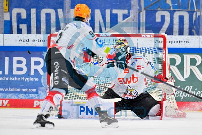 Eishockey, Herren, DEL, Saison 2025-2026, Spiel 35, ERC Ingolstadt - Pinguins Bremerhaven, 02.01.2026