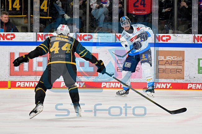 Eishockey, Herren, DEL, Saison 2024-2025, Playoffs Viertelfinale, Spiel 1, Nürnberg Ice Tigers - ERC Ingolstadt, 18.03.2025