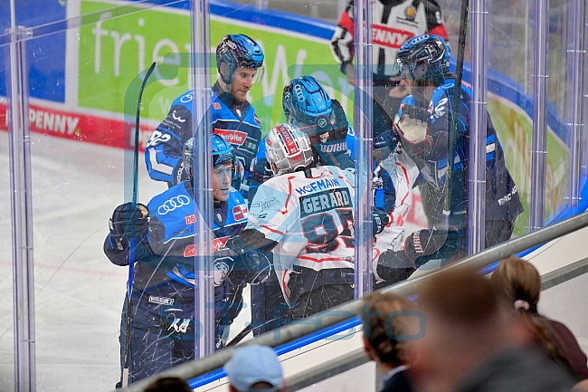 Eishockey, Herren, DEL, Saison 2025-2026, Gäubodenvolksfest-Cup 2025, Spiel 1, Nürnberg Ice Tigers - ERC Ingolstadt, 15.08.2025