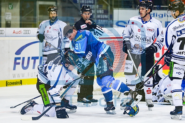 ERC Ingolstadt - Straubing Tigers, Eishockey, DEL, Deutsche Eishockey Liga, Spieltag 1, 01.12.2017