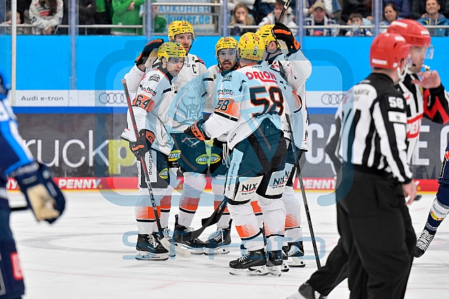 Eishockey, Herren, DEL, Saison 2025-2026, Spiel 10, ERC Ingolstadt - Löwen Frankfurt, 12.10.2025