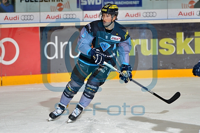 ERC Ingolstadt vs EHC Red Bull München, Eishockey, DEL, Deutsche Eishockey Liga, Spieltag 16, 13.11.2016