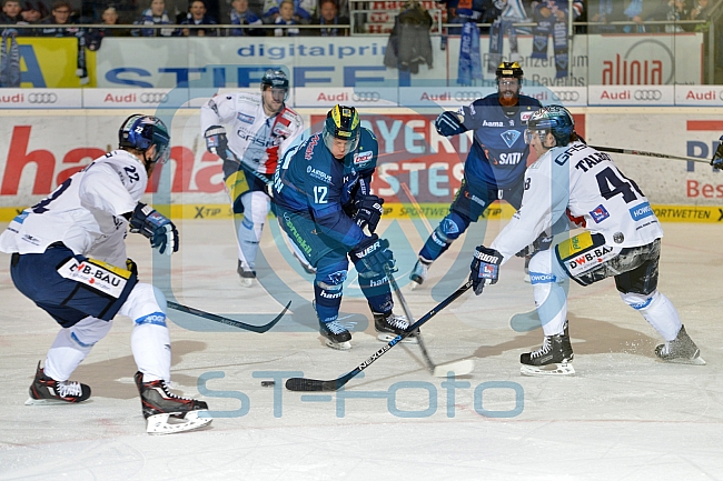 ERC Ingolstadt vs Eisbaeren Berlin, Eishockey, DEL, Deutsche Eishockey Liga, 27.11.2015