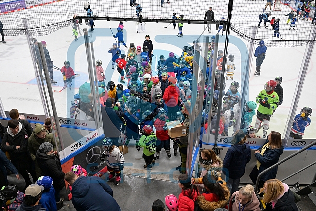 Eishockey, Herren, DEL, Saison 2022-2023, ERC Ingolstadt - Kids On Ice Day, 19.11.2022