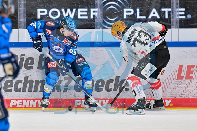 Eishockey, Herren, DEL, Saison 2025-2026, Spiel 21, ERC Ingolstadt - Pinguins Bremerhaven, 23.11.2025