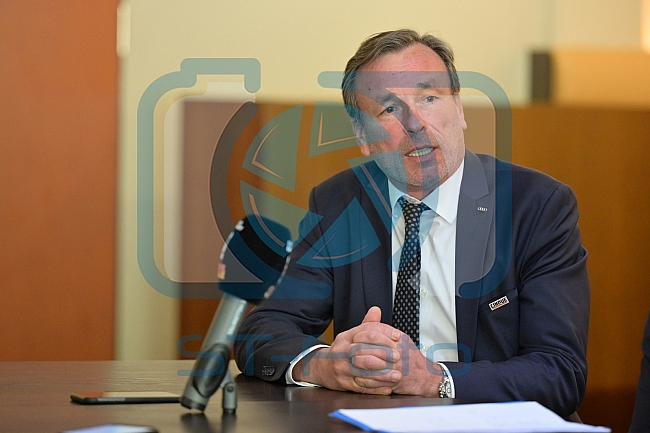 Eishockey, Herren, DEL, Saison 2021-2022, ERC Ingolstadt - Vorstellung Sportdirektor Tim Regan, 22.04.2022