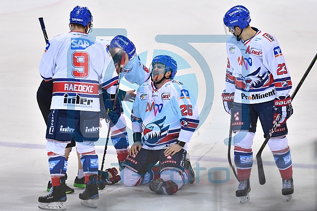 ERC Ingolstadt - Adler Mannheim, Eishockey, DEL, Deutsche Eishockey Liga, Playoffs, Viertelfinale, Spiel 5, 23.03.2018