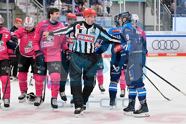 Eishockey, Herren, DEL, Saison 2025-2026, Spiel 11, ERC Ingolstadt - Nürnberg Ice Tigers, 17.10.2025