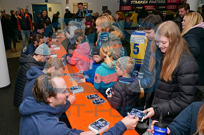 Eishockey, Herren, DEL, Saison 2022-2023, ERC Ingolstadt - Kids On Ice Day, 19.11.2022
