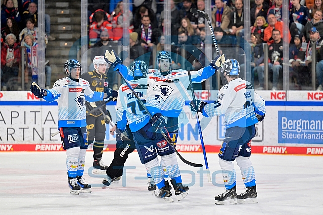 Eishockey, Herren, DEL, Saison 2024-2025, Playoffs Viertelfinale, Spiel 1, Nürnberg Ice Tigers - ERC Ingolstadt, 18.03.2025