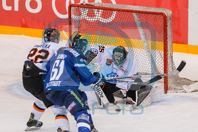 ERC Ingolstadt  - Grizzlys Wolfsburg, Eishockey, DEL, Deutsche Eishockey Liga, Spieltag 37, 13.01.2017