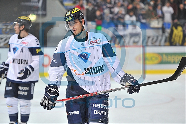 EHC Red Bull Muenchen vs ERC Ingolstadt, Eishockey, DEL, Deutsche Eishockey Liga, Spieltag 28, 16.12.2016