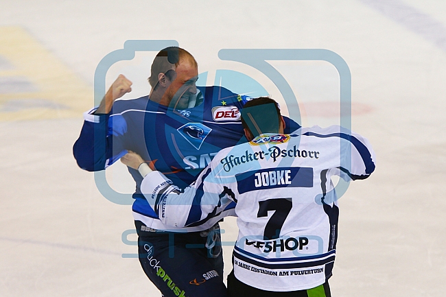 ERC Ingolstadt - Straubing Tigers, Eishockey, DEL, Deutsche Eishockey Liga, Spieltag 1, 01.12.2017