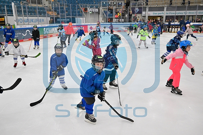 Eishockey, Herren, DEL, Saison 2022-2023, ERC Ingolstadt - Kids On Ice Day, 19.11.2022