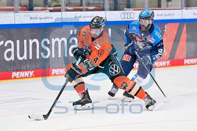Eishockey, Herren, DEL, Saison 2025-2026, Spiel 33, ERC Ingolstadt - Grizzlys Wolfsburg, 28.12.2025
