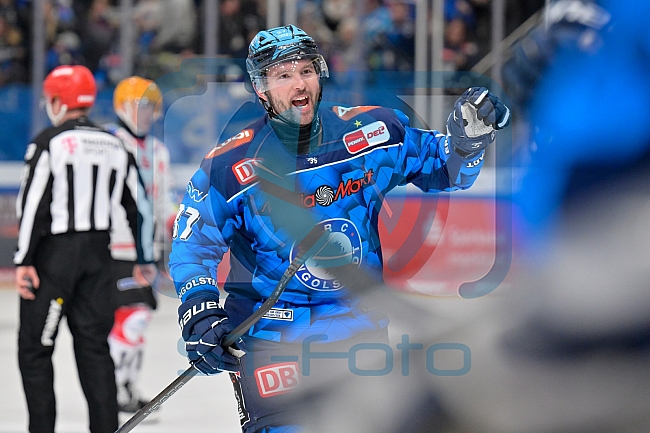 Eishockey, Herren, DEL, Saison 2025-2026, Spiel 21, ERC Ingolstadt - Pinguins Bremerhaven, 23.11.2025