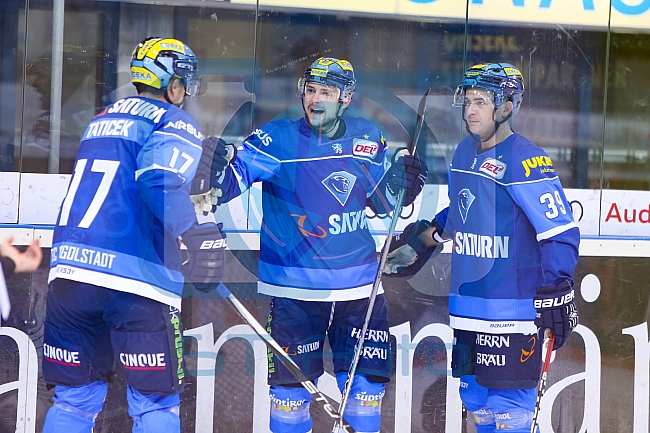ERC Ingolstadt - Straubing Tigers, Eishockey, DEL, Deutsche Eishockey Liga, Spieltag 1, 01.12.2017
