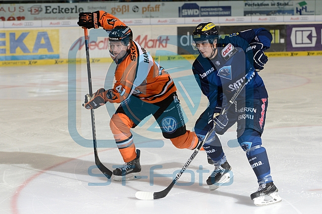 ERC Ingolstadt vs Grizzlys Wolfsburg, Eishockey, DEL, Deutsche Eishockey Liga, 18.10.2015