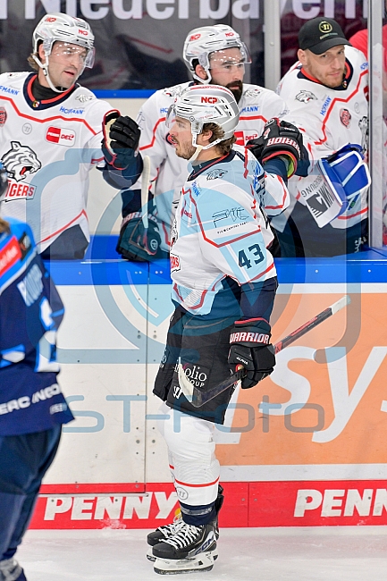 Eishockey, Herren, DEL, Saison 2025-2026, Gäubodenvolksfest-Cup 2025, Spiel 1, Nürnberg Ice Tigers - ERC Ingolstadt, 15.08.2025
