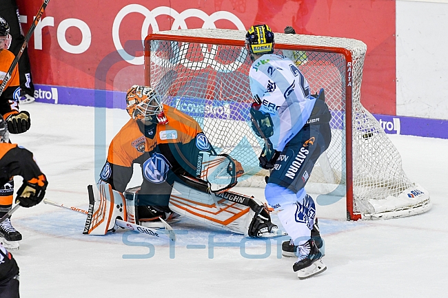 ERC Ingolstadt vs Grizzlys Wolfsburg, Eishockey, DEL, Deutsche Eishockey Liga, Spieltag 7, 03.10.2018