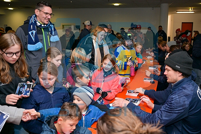 Eishockey, Herren, DEL, Saison 2022-2023, ERC Ingolstadt - Kids On Ice Day, 19.11.2022