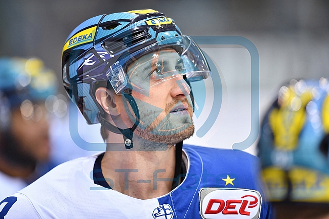 ERC Ingolstadt vs Straubing Tigers, Eishockey, DEL, Deutsche Eishockey Liga, Spieltag 27, 01.12.2017