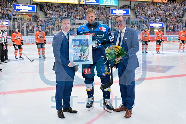 Eishockey, Herren, DEL, Saison 2025-2026, Spiel 33, ERC Ingolstadt - Grizzlys Wolfsburg, 28.12.2025