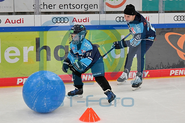Eishockey, Herren, DEL, Saison 2022-2023, ERC Ingolstadt - Kids On Ice Day, 19.11.2022