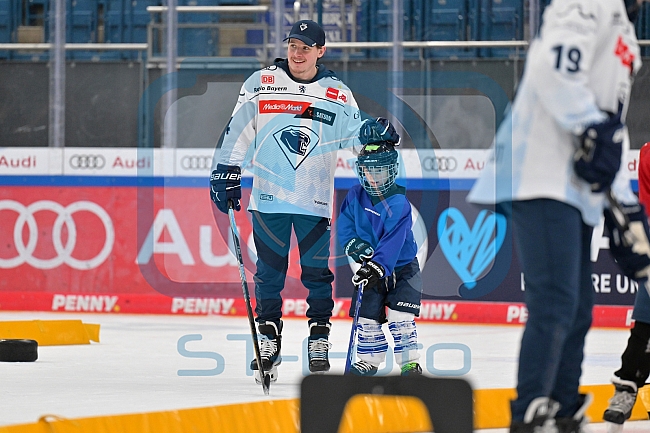 Eishockey, Herren, DEL, Saison 2023-2024, ERC Ingolstadt - Kids on Ice Day, 18.11.2023