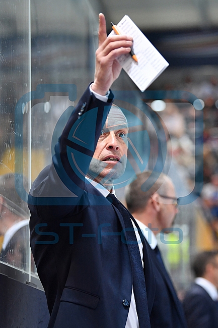 EHC Red Bull Muenchen - ERC Ingolstadt, Eishockey, DEL, Deutsche Eishockey Liga, Spieltag 2, 10.09.2017